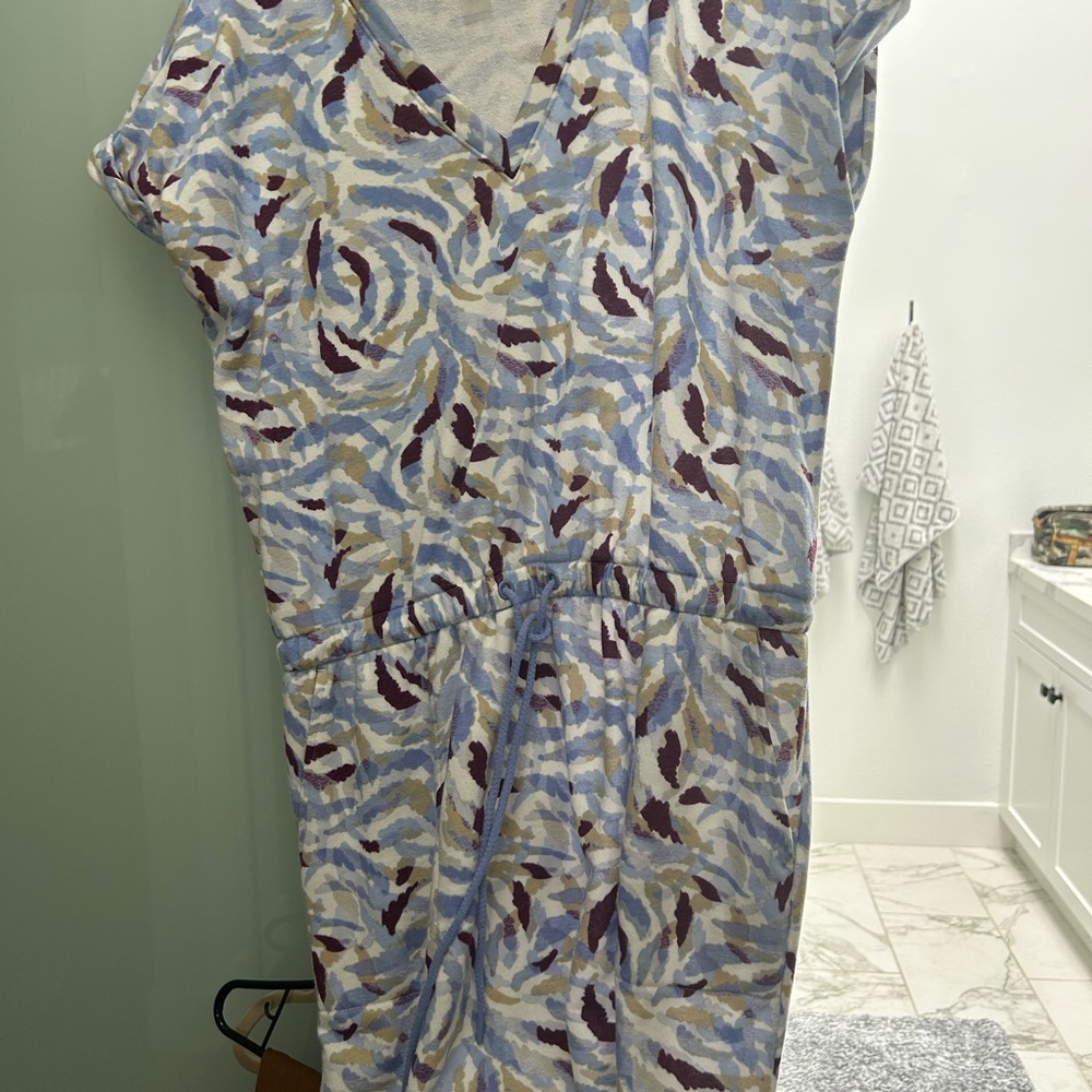 Lou & Grey Light Blue Multicolor V-Neck Midi Dress